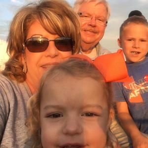 Meet your Posher, Iris